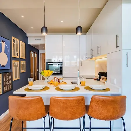 Modern & Quiet Retreat דירה