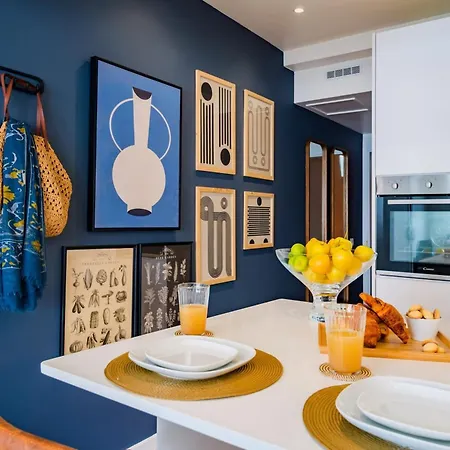 Modern & Quiet Retreat דירה *