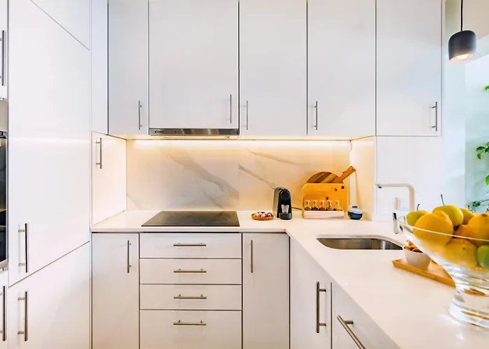 Апартаменты Modern & Quiet Retreat *